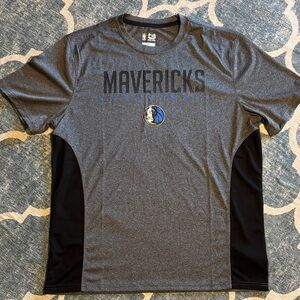Mavericks Gray and Black Men's Shirt, XL